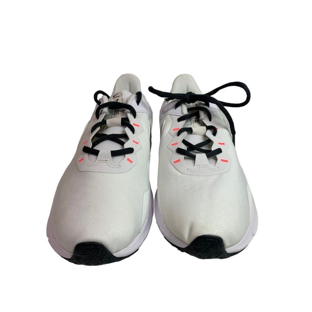 Size 10 Nike Women's Legend Essentials 2 Sneaker White CQ9545 - Picture 2 of 11